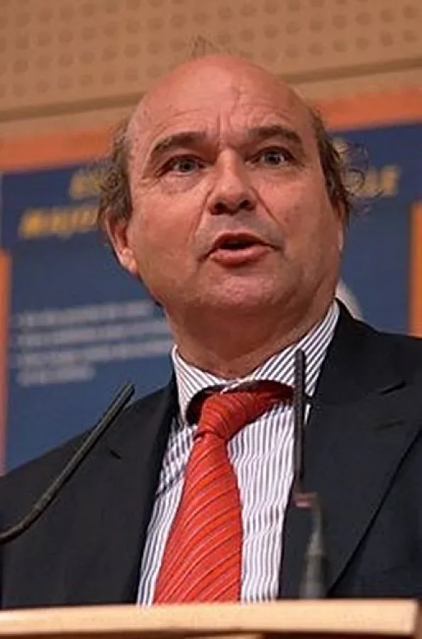 Френски сенатор попиля Плевнелиев