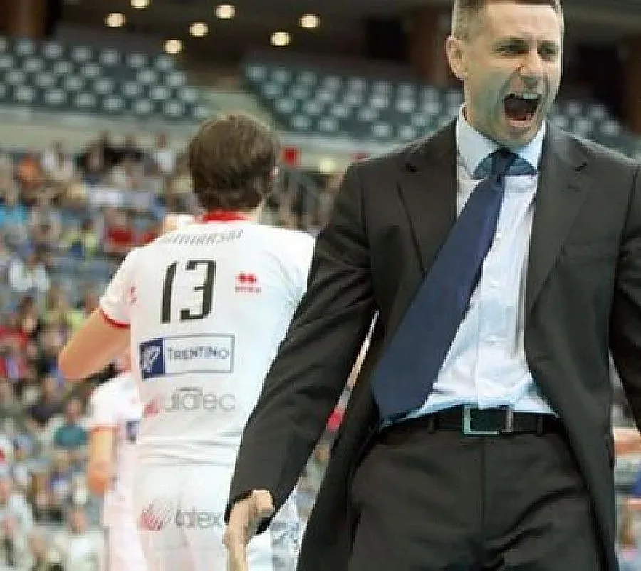 Радослав Стойчев и "Тренто" спечелиха групата си в ШЛ