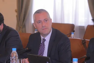 "Ауди" ще строи завод за части