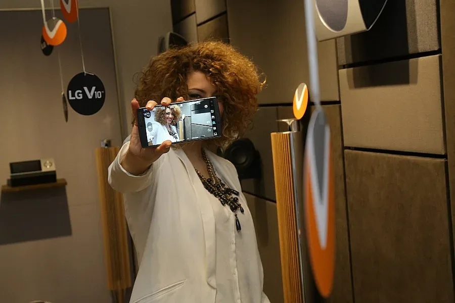 Vivacom пусна от днес новия LG V10