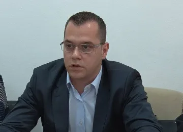 Добричкият градоначалник забрани цепенето на дърва вкъщи