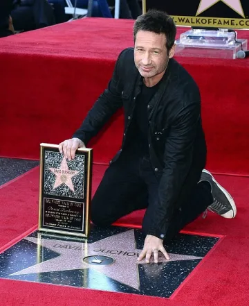 Дейвид Духовни се сдоби със звезда на "Алеята на славата"