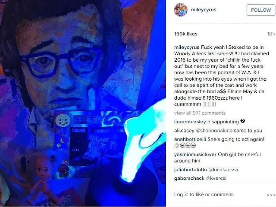 Майли Сайръс ще участва в сериал на Уди Алън