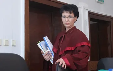 Прокуратурата за бившия кмет на Стрелча: Има изнасилване 