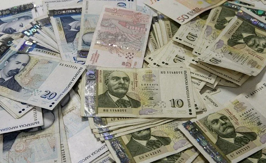 Прагът на бедността за 2016 г. у нас - 300 лева