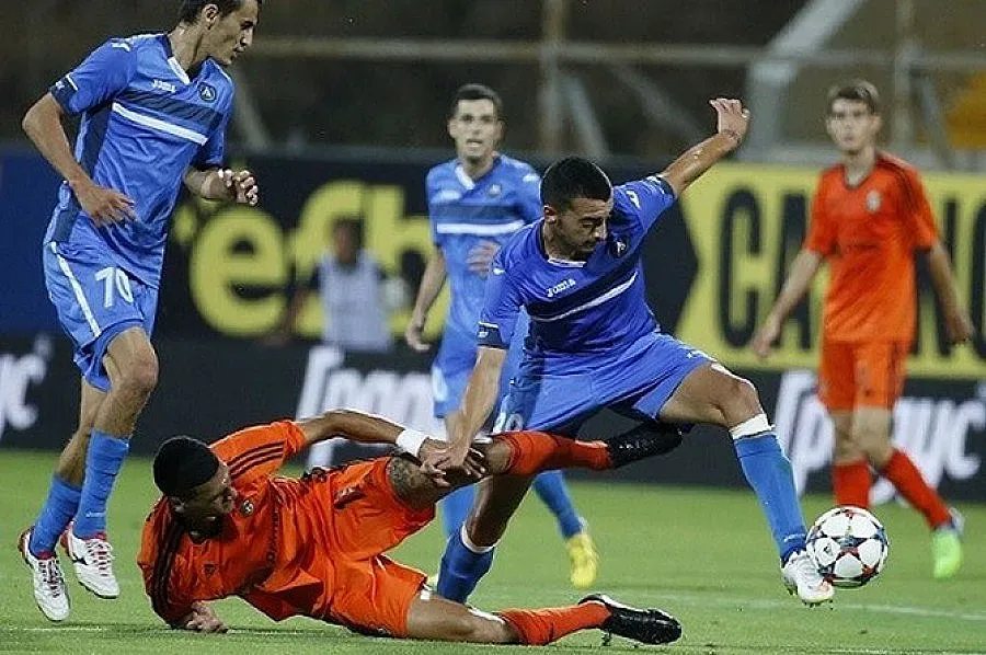 "Левски" кани Боби на дуел в Лозана (ОБЗОР)