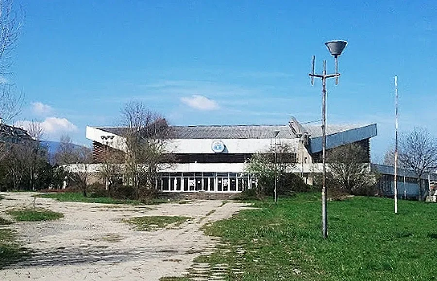 Изгониха "сините" на улицата