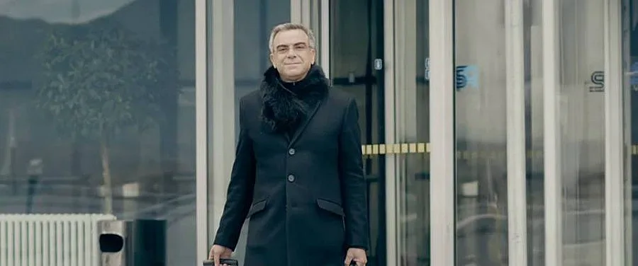 Гледаме Владо Пенев слаб и без брада