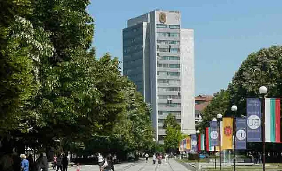 Камион и багер купува община Перник