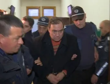 Пазарджишкият съд се отказа от делото срещу Евстатиев