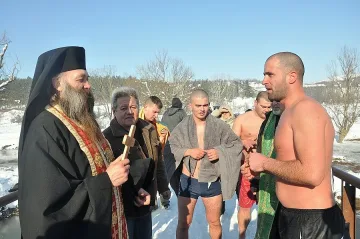 Гурбетчии бият път за купон до Огоста