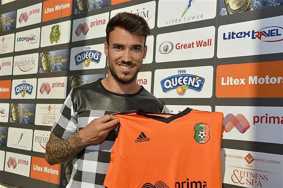 И Виана напуска потъващия "Литекс"