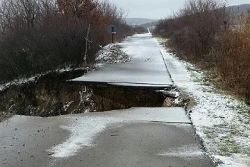 Огромен трап се появи между села в община Елхово