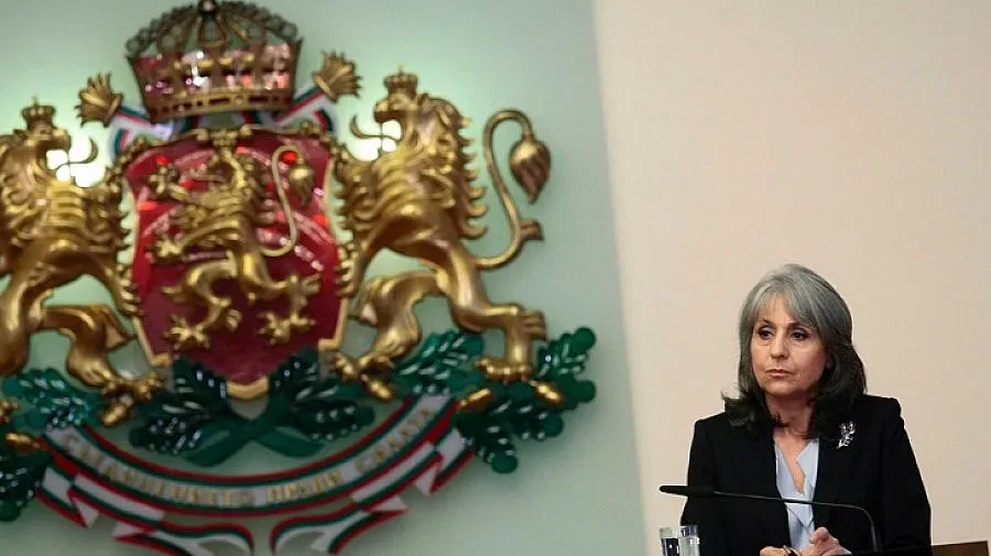 Попова не смята да се кандидатира за президент