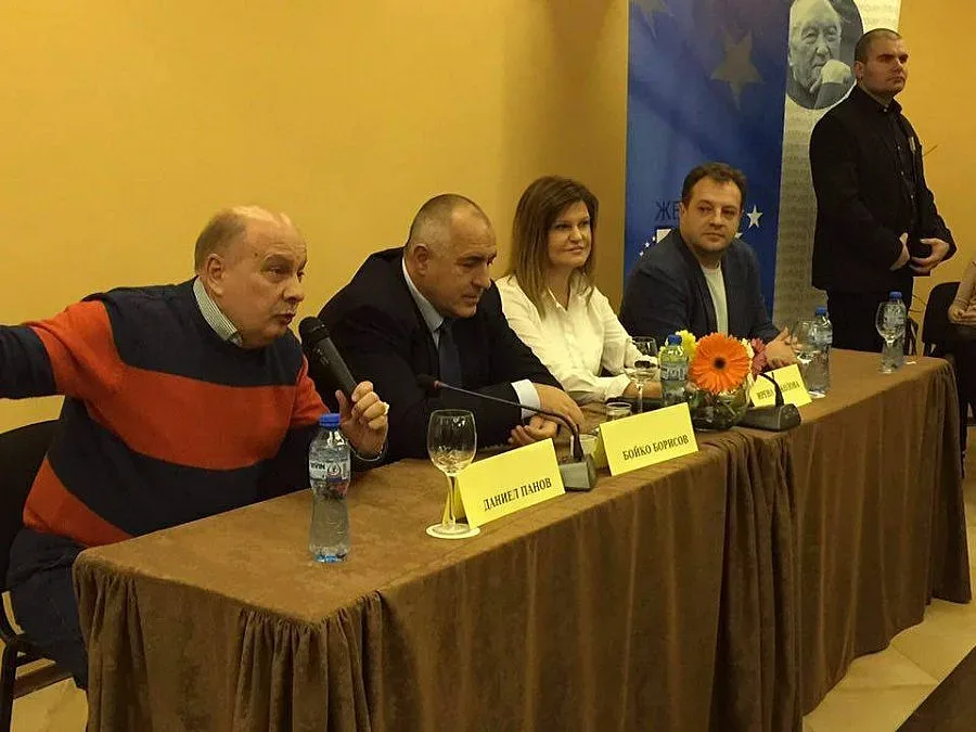 Борисов: Проблемът с ваксините е абсолютно изкуствен