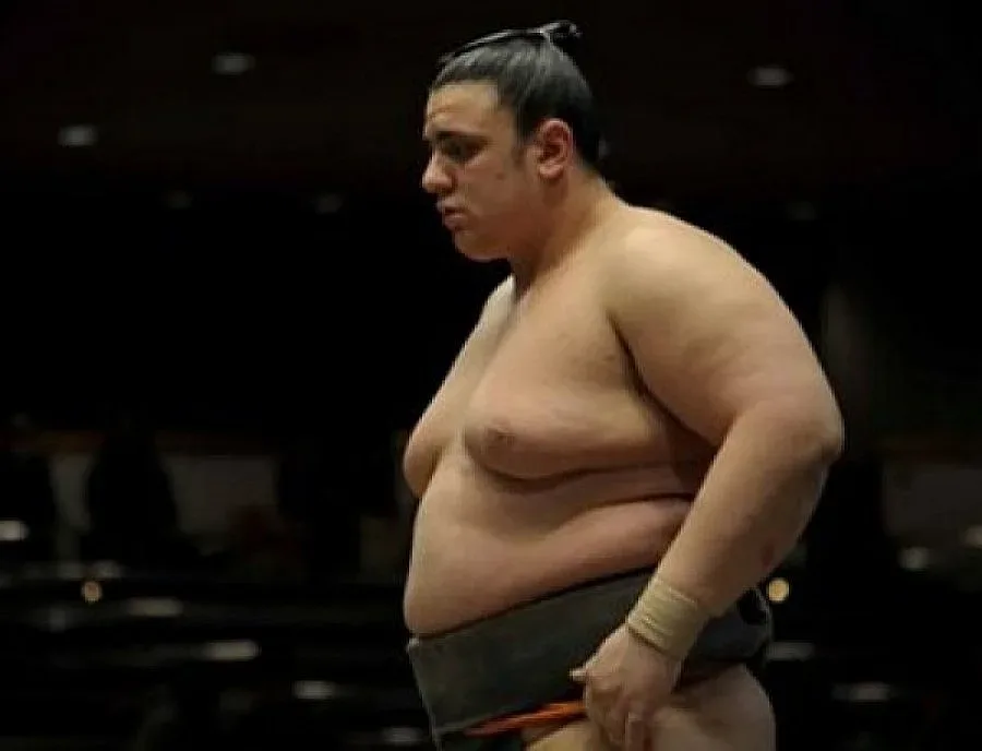 Аоияма с 6-а победа в Токио