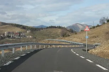 3-километровата отсечка от Боровица до Голобрад с нов асфалт