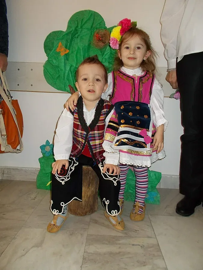 Подаръци и поздрави за акушери и гинеколози