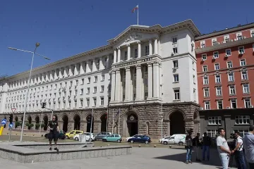 Само БГ екскурзоводи показват чудесата ни