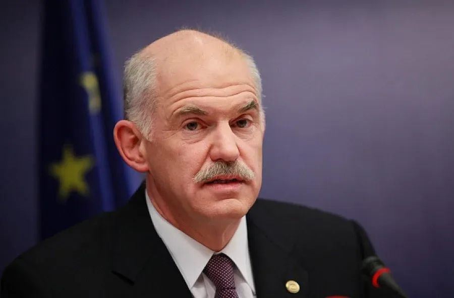 Папандреу се развежда заради млада холандка