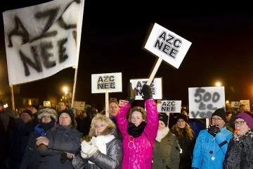 Затварят границата на Гърция с Македония заради бежанците