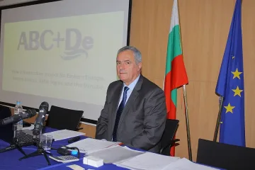 Търсим 38 млрд. евро за жп магистрала