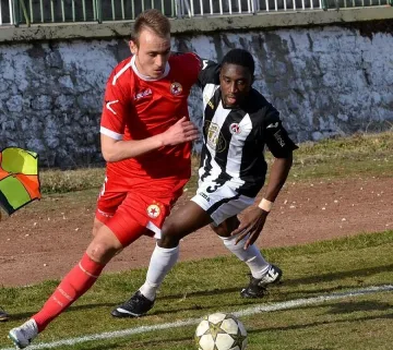 Долапчиев ще заиграе за "Спартак" (Плевен) от пролетта