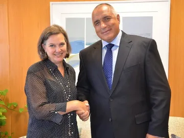 При засилени мерки за сигурност: Нюланд в София за 5 часа днес