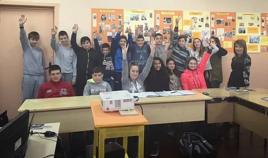 Съдебна битка в час по литература