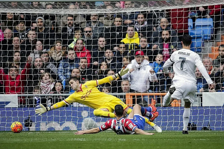 "Реал" громи 5:1, Роналдо се рита