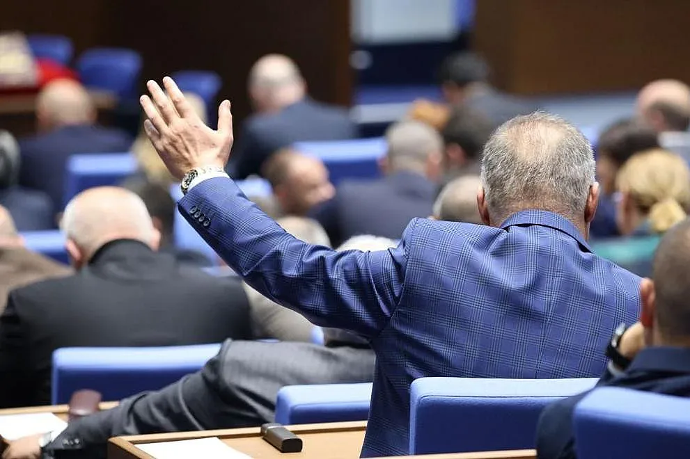 Горещо от парламента! Депутатите с ключов ход за бюджета