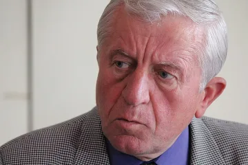 Генерал Михов разнищи Плевнелиев