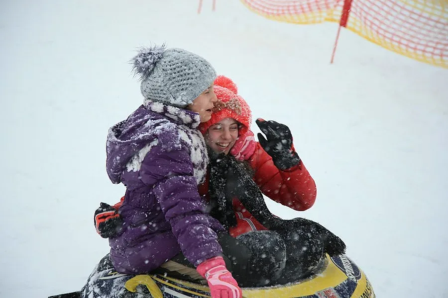 4000 в Банско за "Междузвездни войни" по пистите (ОБЗОР)