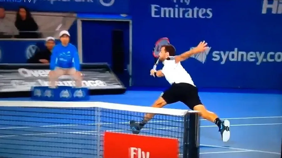 Силен мач за Гришо, размина се с петата титла