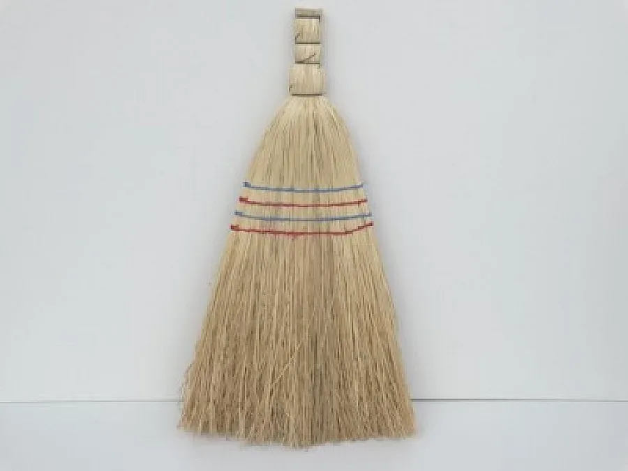 Осъден не може да плаща, хваща метлата за безвъзмезден труд