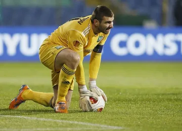 Турци се облизват за Владо Стоянов