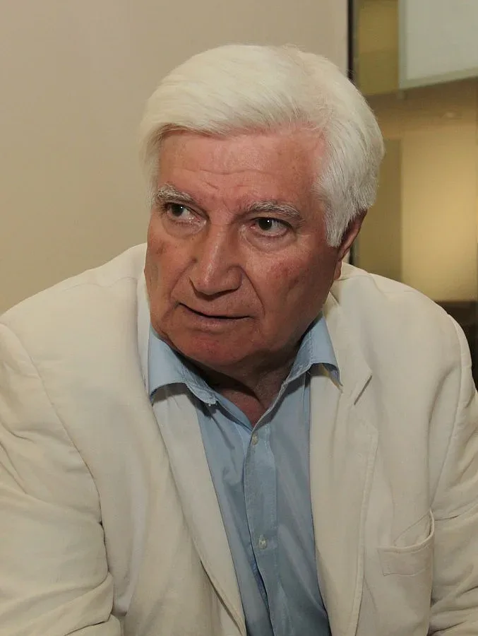 За конституцията и реформите