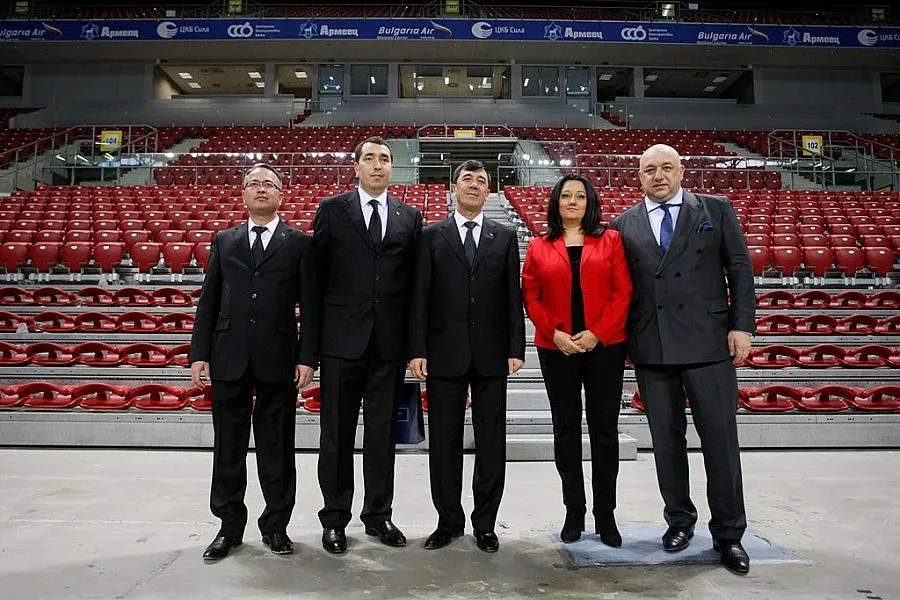 Кралев показа „Арена Армеец“ София на делегация от Туркменистан
