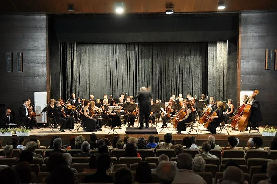 Симфоничен оркестър Сливен отваря врати като реверанс към публиката