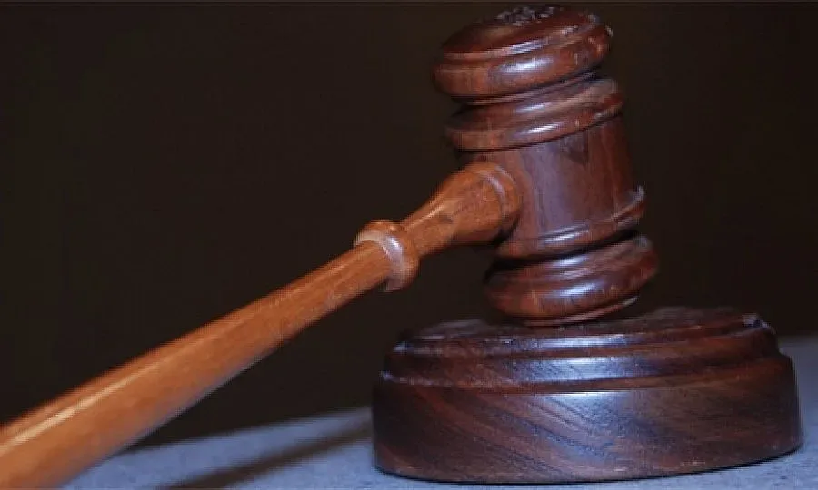 150 часа общественополезен труд за машиниста с „бомбата”