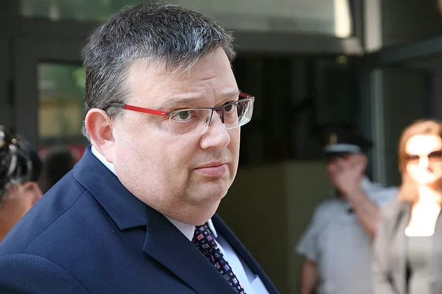 Цацаров свика спешна оперативка заради Тодор