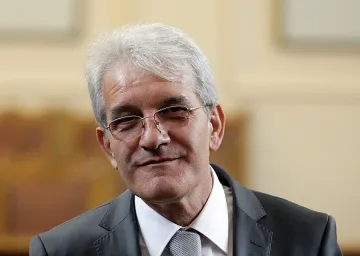 Аталай за Местан: Не може да бъде такъв нарцис