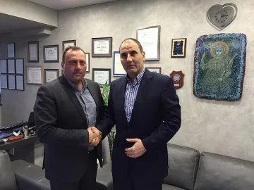 ГЕРБ дава 5000 лв. за болен младеж