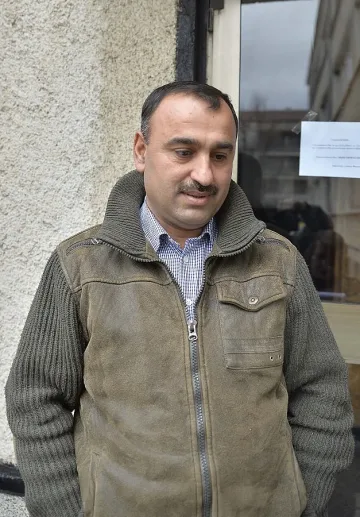 100 бона или чаша студена вода за бедняка милионер