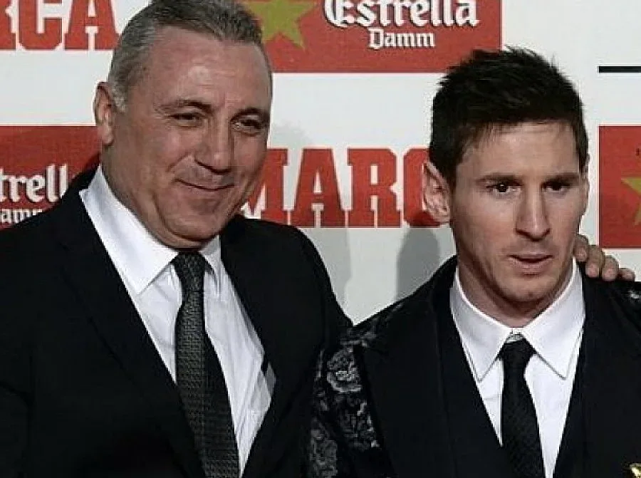 Стоичков до Меси при връчването на "Златната топка"