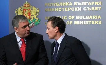 Синдикати и работодатели се доказват за Тристранката