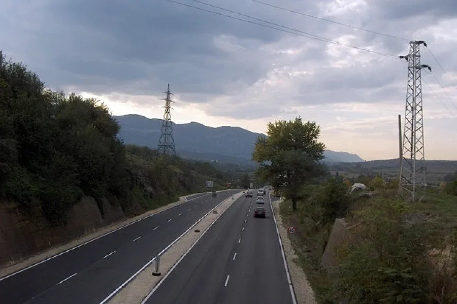 Реорганизация на движението по пътя Мездра - Ботевград