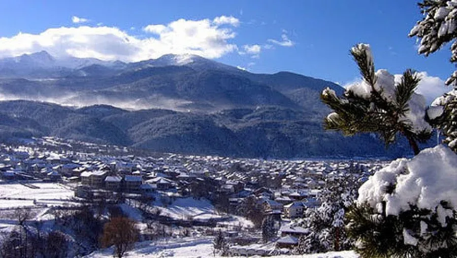 Нашенци и гърци на СПА и планина в Добринище