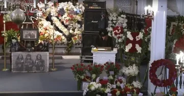 Светът изпрати Леми Килмистър (ВИДЕО)