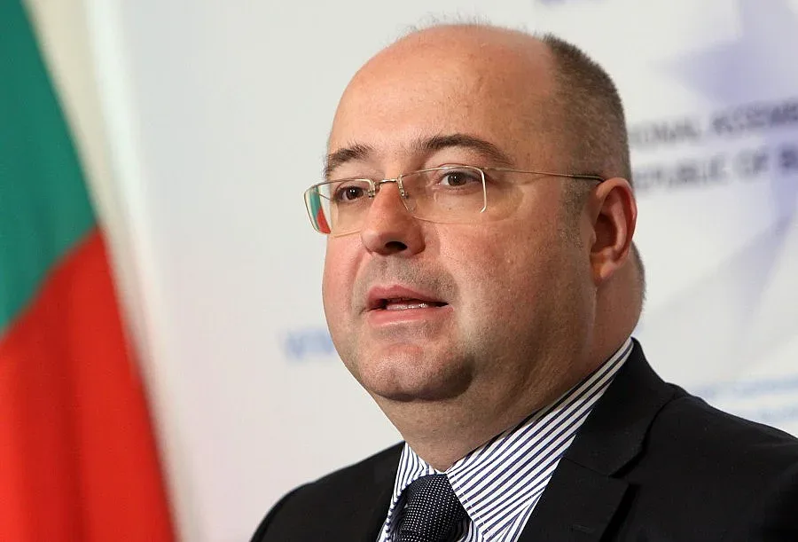 Четин Казак: Отцепниците да напуснат ПГ на ДПС